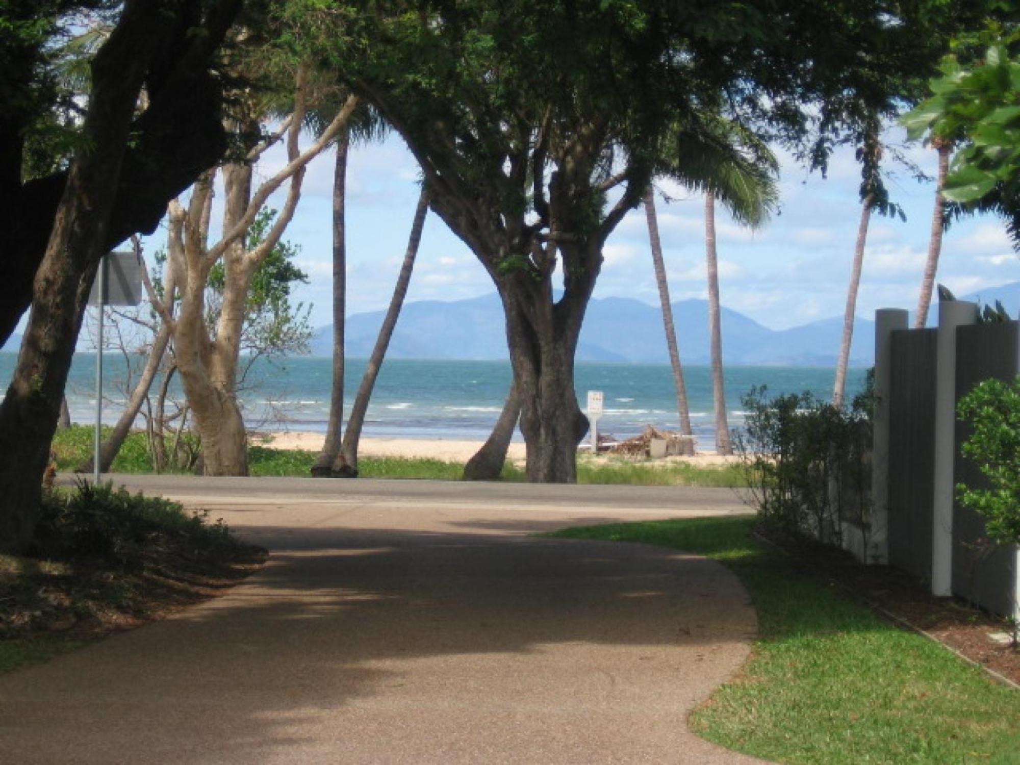 Apartment Affordable Island Escape! Queen Studio, *