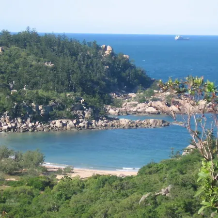 Affordable Island Escape! Queen Studio, Nelly Bay Exterior photo