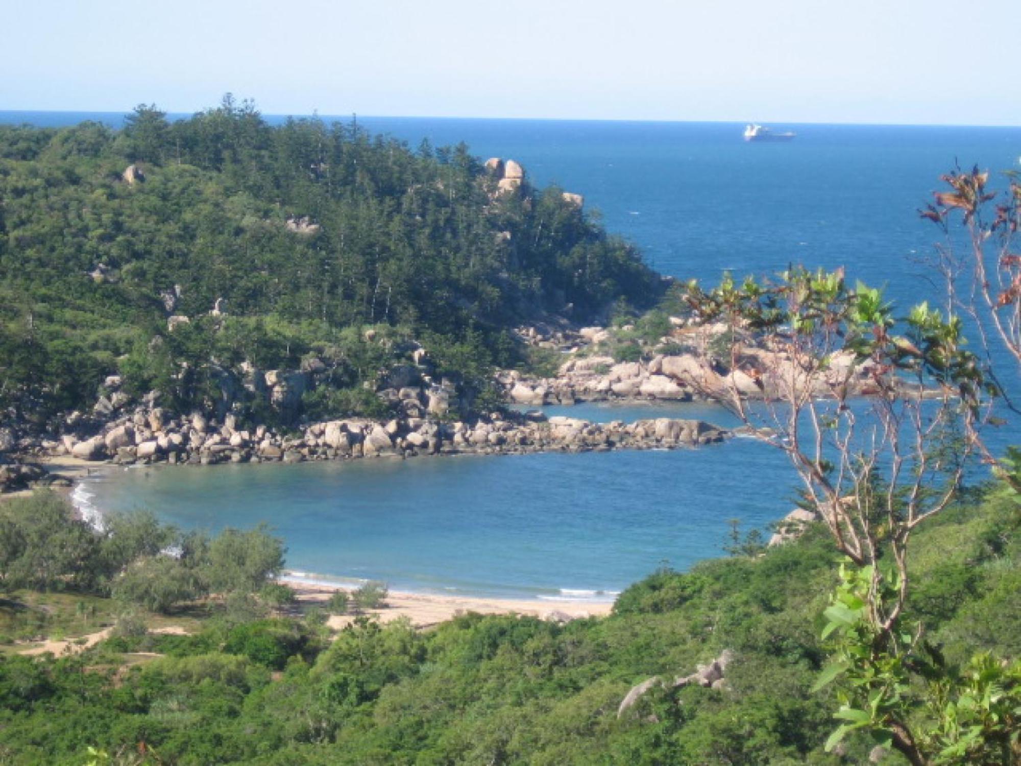 Apartment Affordable Island Escape! Queen Studio, Nelly Bay